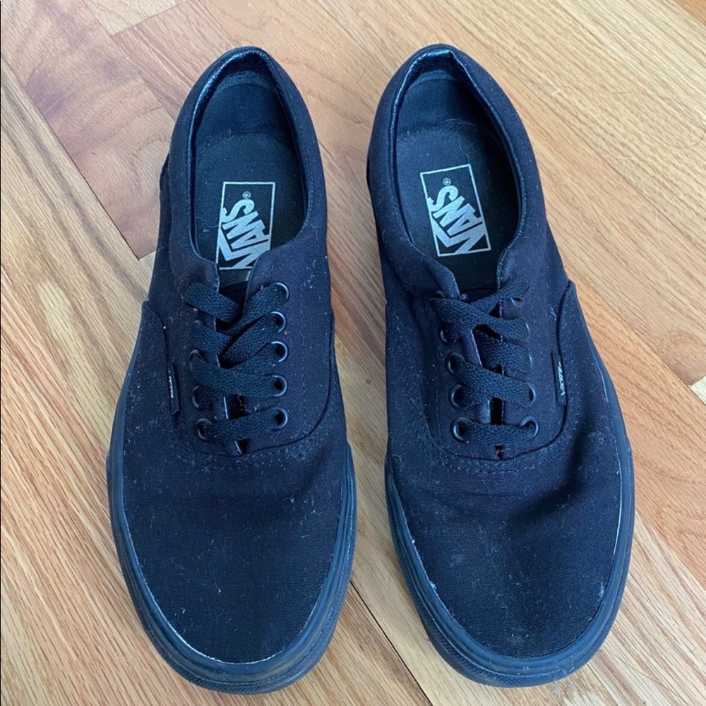 Black Vans - Authentic